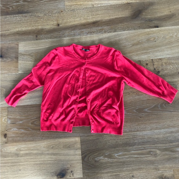 Cable & Gauge fuchsia pink cardigan - Picture 2 of 6